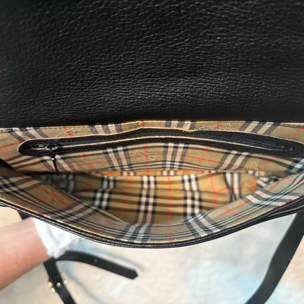 Burberry leather Crossbody Bag - Picture 4 of 5